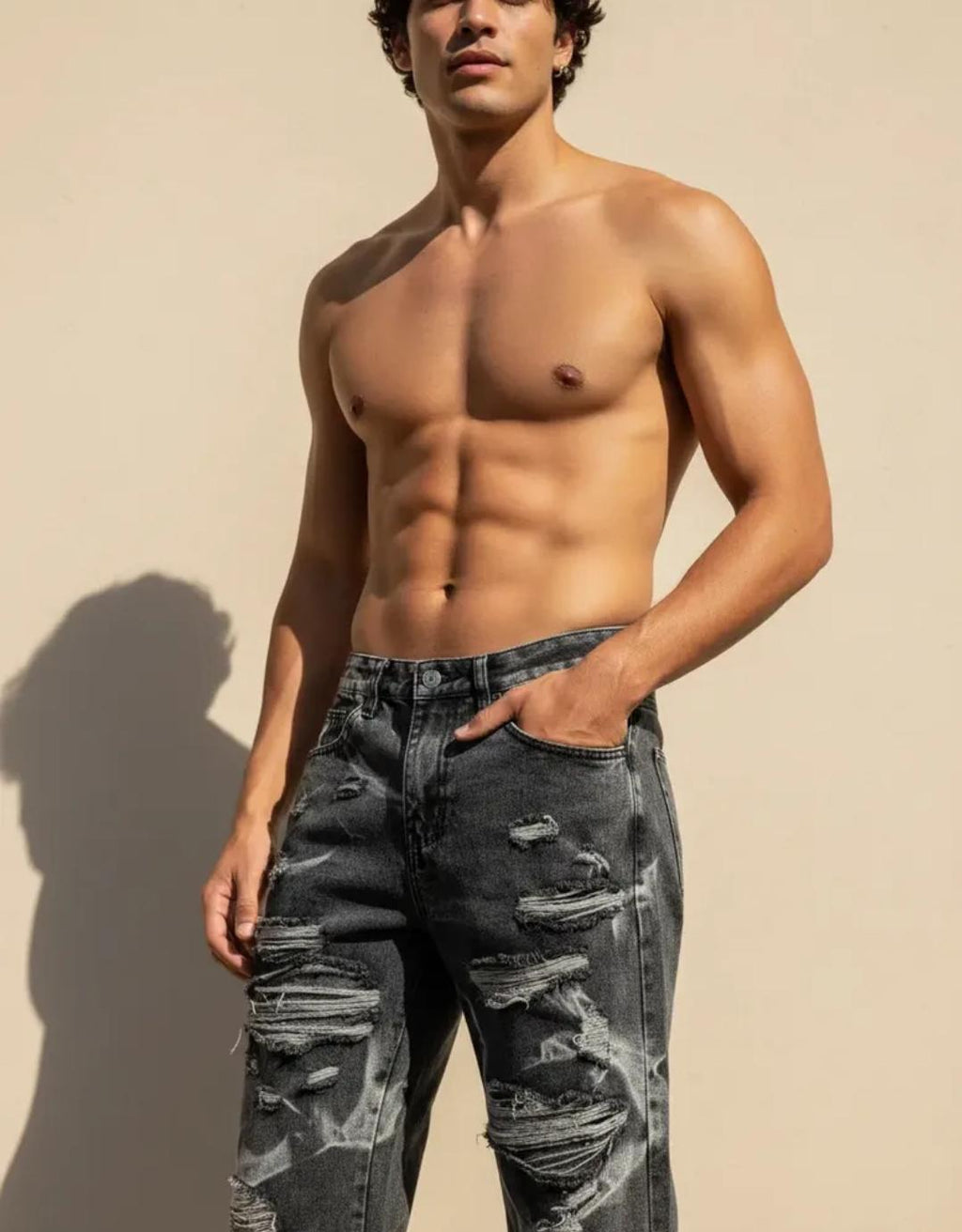 Pantalon plomo roto